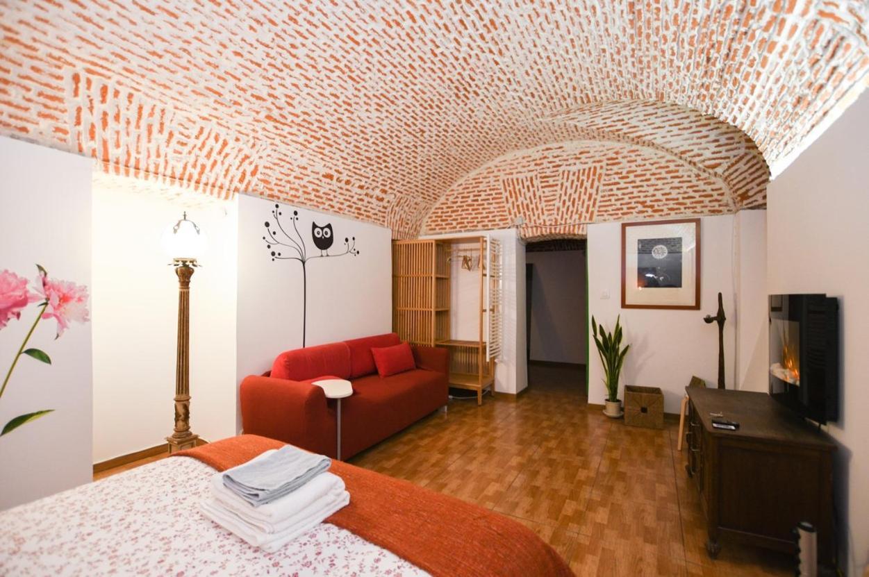 Encomienda Guest House Madrid Exterior foto