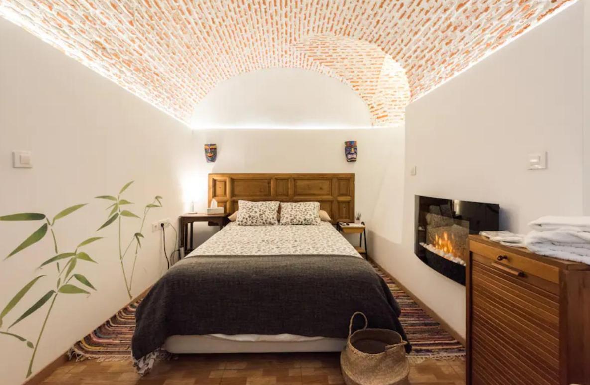Encomienda Guest House Madrid Exterior foto