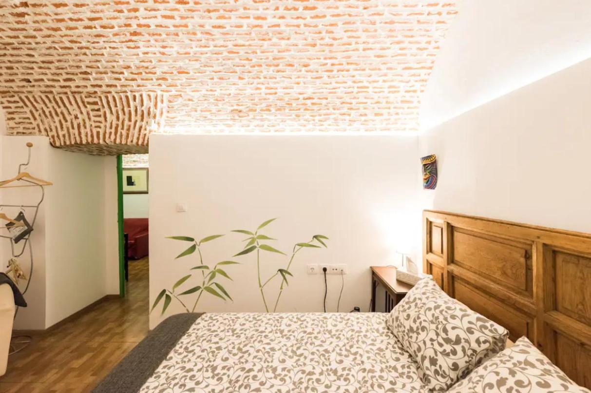 Encomienda Guest House Madrid Exterior foto