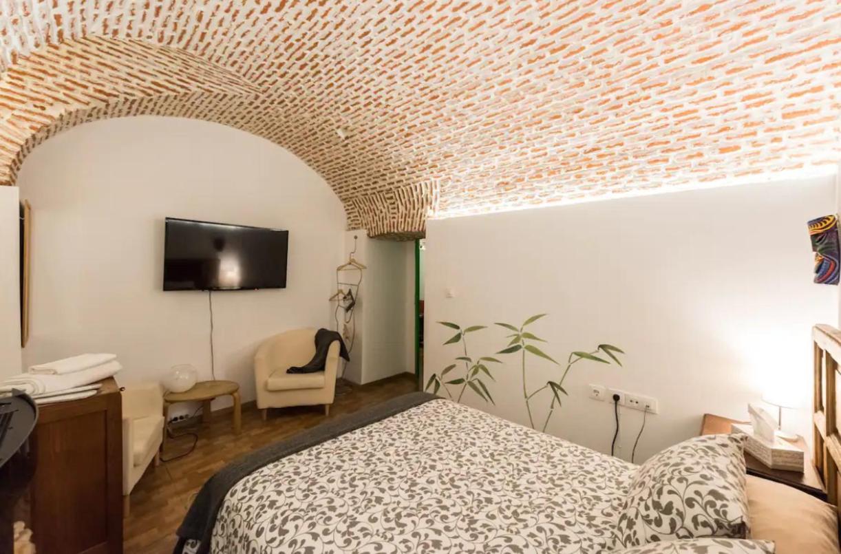 Encomienda Guest House Madrid Exterior foto