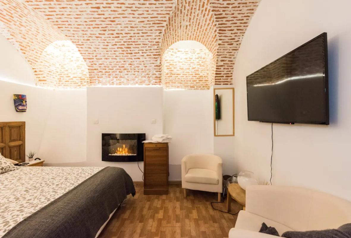 Encomienda Guest House Madrid Exterior foto