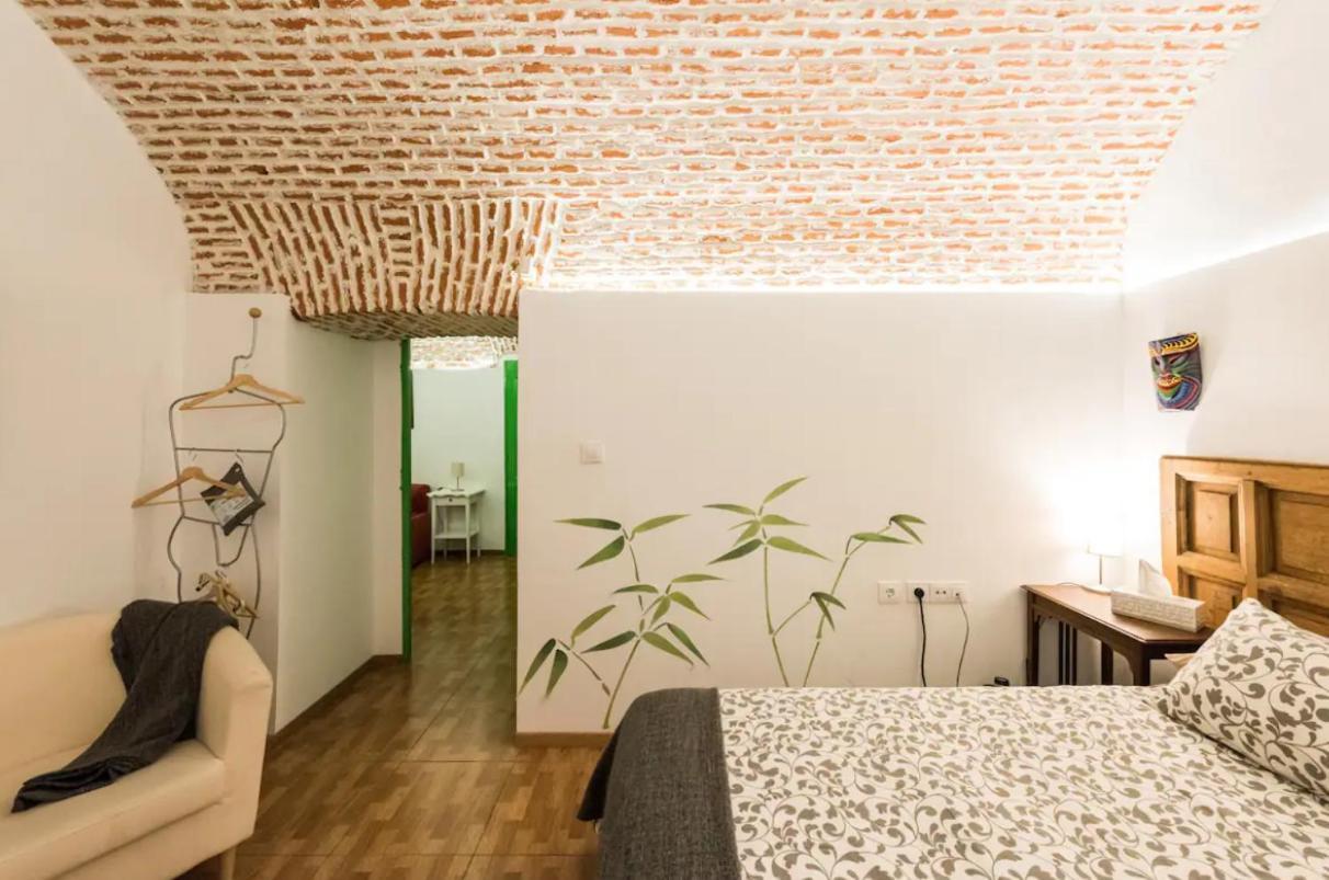 Encomienda Guest House Madrid Exterior foto