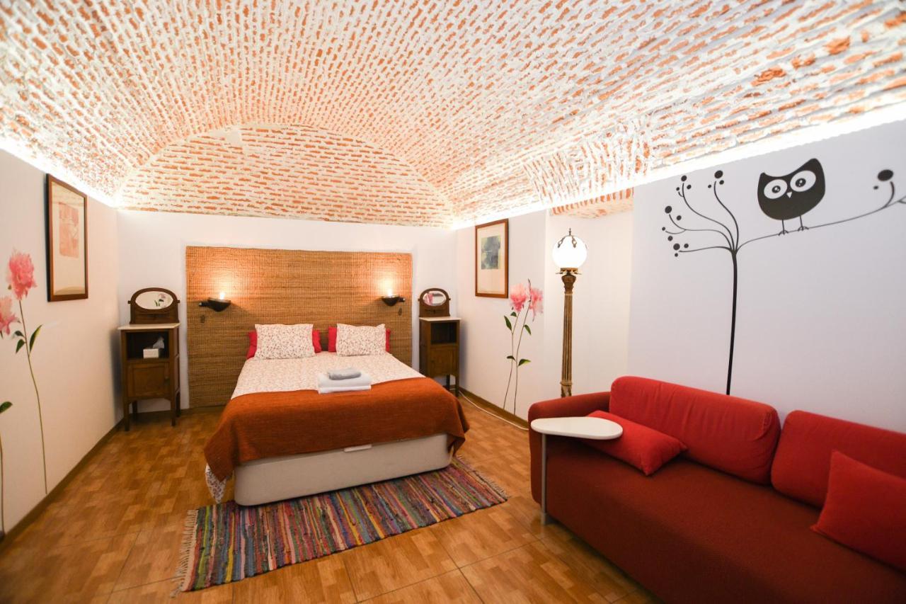 Encomienda Guest House Madrid Exterior foto