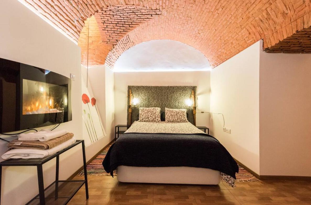 Encomienda Guest House Madrid Exterior foto