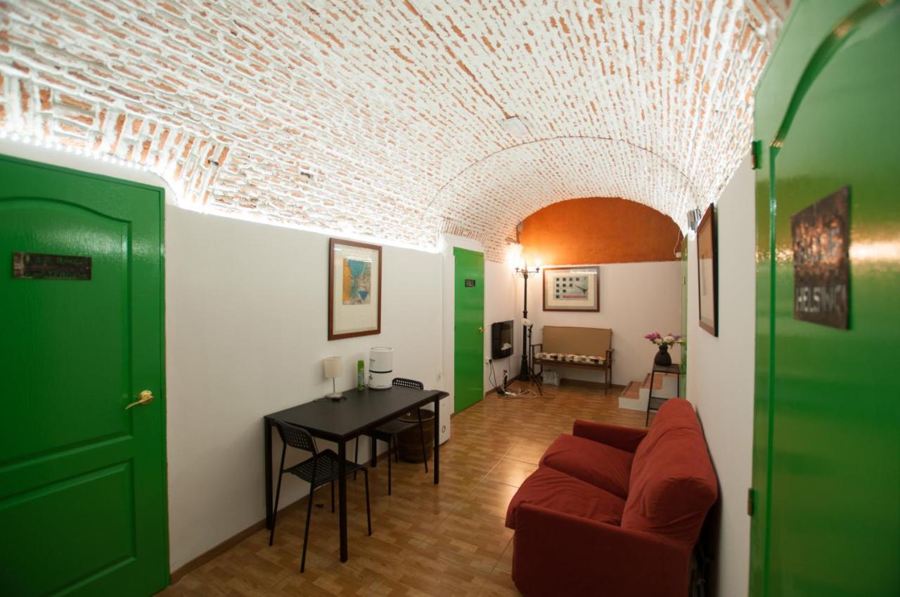 Encomienda Guest House Madrid Exterior foto