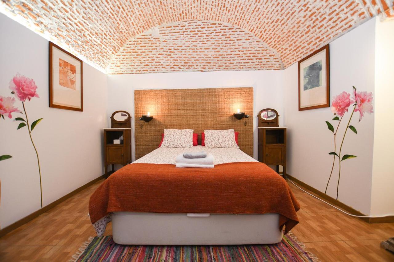 Encomienda Guest House Madrid Exterior foto