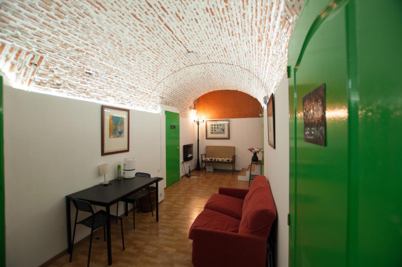 Encomienda Guest House Madrid Exterior foto