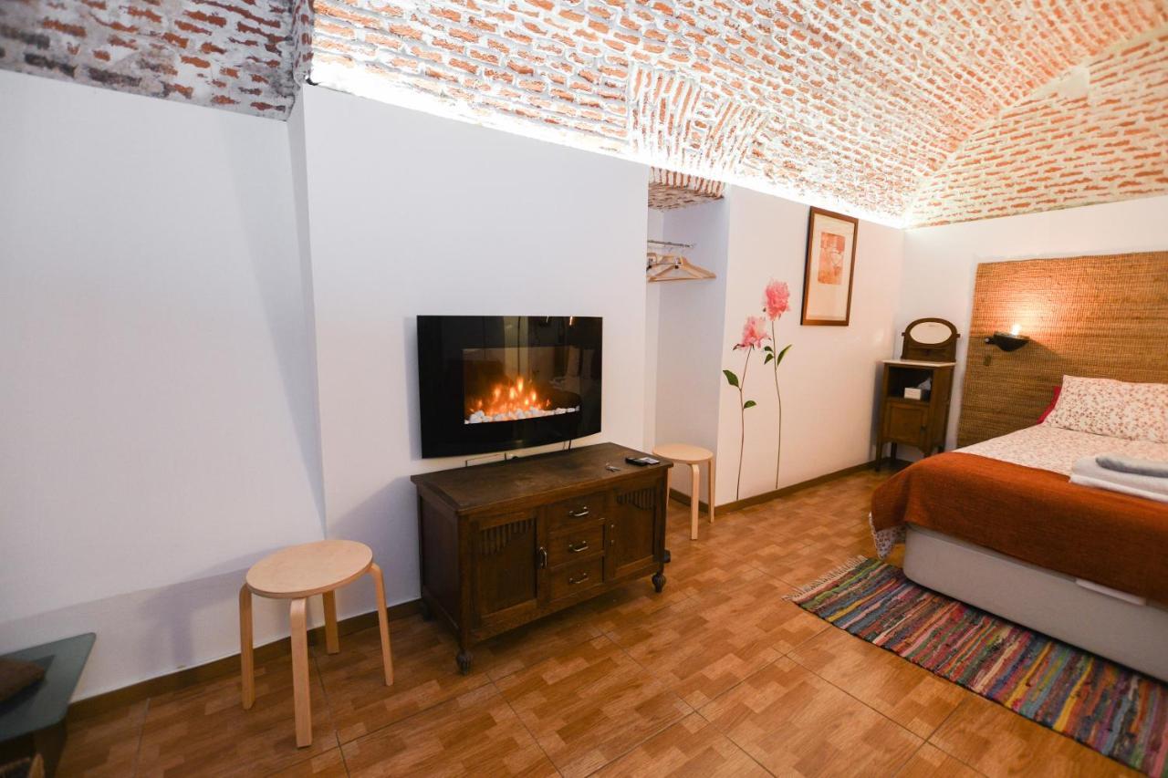 Encomienda Guest House Madrid Exterior foto